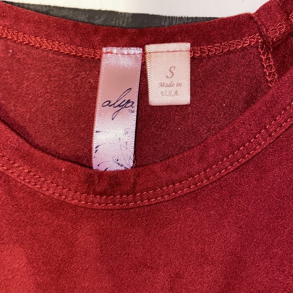 Red Dress - Picture 3 of 4